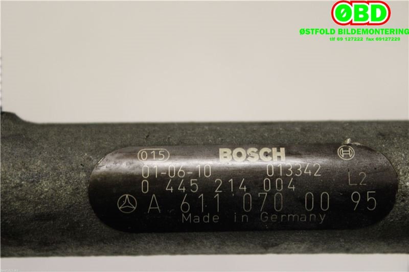 Dyseskinne (fuelrail) til Mercedes C-Klasse 2000-2004 (Fase 1) (W203) (W203) (MERCEDES|A 611 070 00 95|A 611 070 04 95|6110700095)
