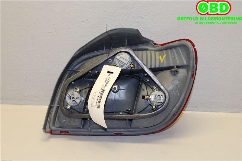 Baklykt venstre til Toyota Yaris 1999-2003 (Type I, Fase 1)  (TOYOTA|8156052130|)