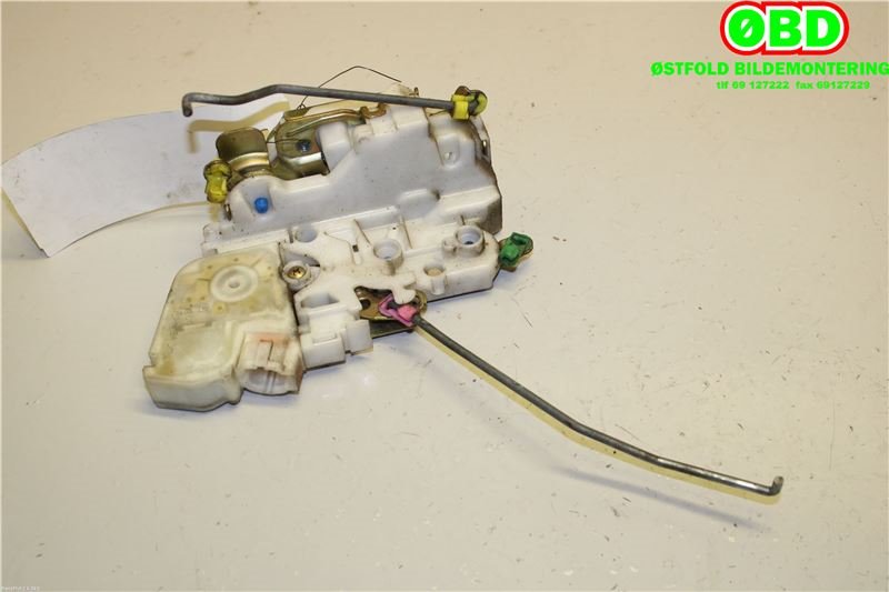 Låsekasse høyre foran til Nissan King Cab 2002-2011 (Fase 2) (D22/NP300) (D22/NP300) (NISSAN|805025P010|805025P01A|)