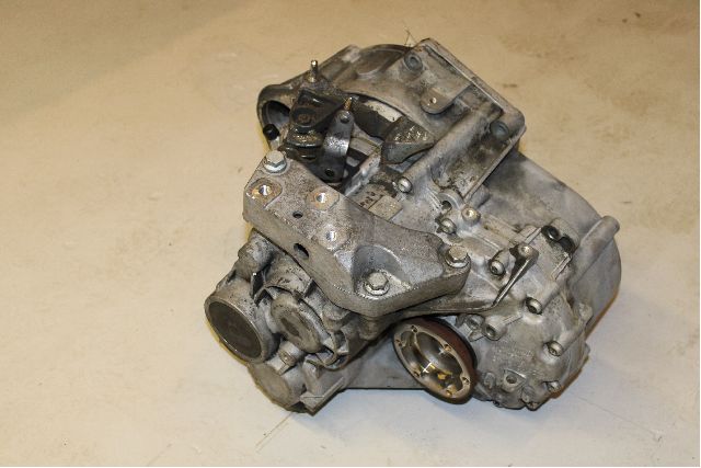 Girkasse manuell 6-trinn til VW Passat 2005-2010 (B6) (B6) (VOLKSWAGEN|02Q 300 011 BT|02Q 300 042 LX|)
