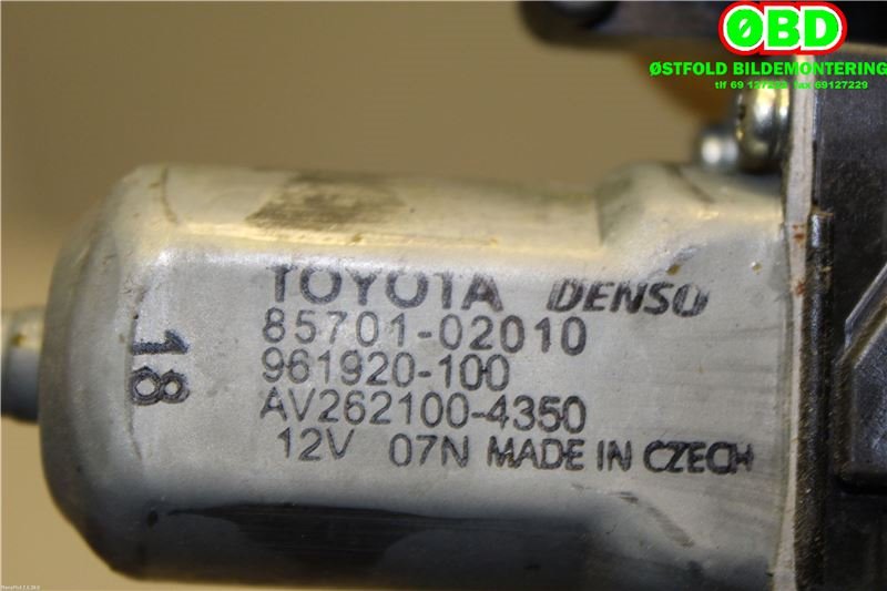 Ruteheis høyre foran til Toyota Avensis 2009-2015 (Type III, Fase 1)  (TOYOTA|6981005070|)