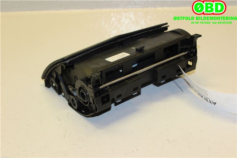 Instrument kjørecomputer til Mercedes C-Klasse 2007-2011 (Fase 1) (W204) (W204) (MERCEDES|A 204 820 31 97|A 204 820 54 97|)