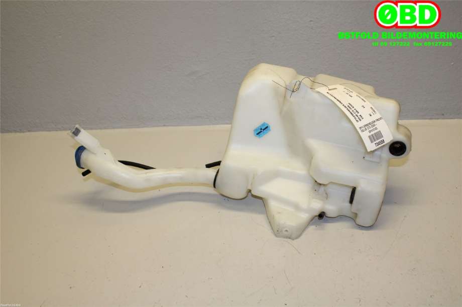 Spylertank til Volvo C70 2006-2010 (Type II, Fase 1)  (VOLVO|30699398|)