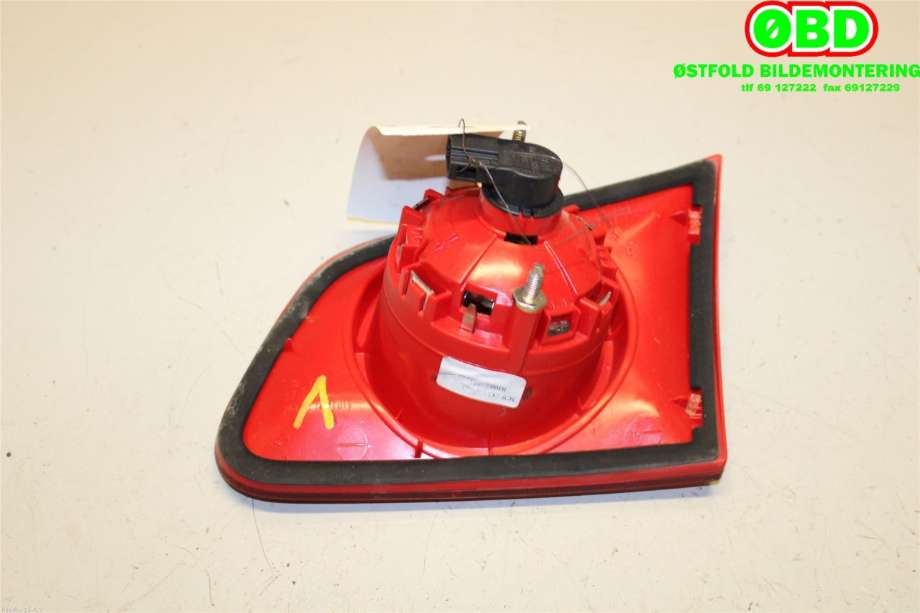 Baklykt venstre indre til VW Passat 2005-2010 (B6) (B6) (VOLKSWAGEN|3C9 945 093|)