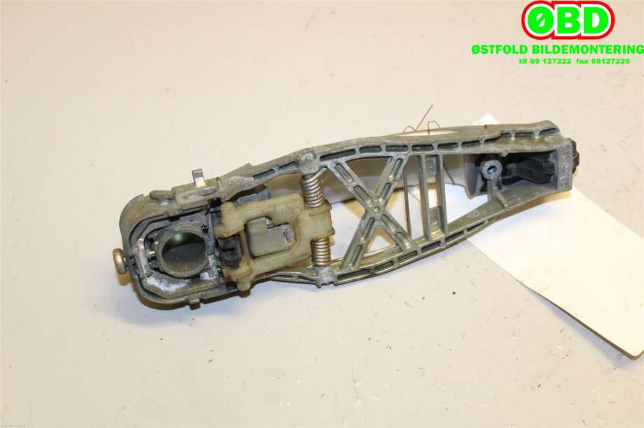 Dørhåndtak utv høyre bak til VW Touran 2003-2006 (Type I, Fase 1)  (VOLKSWAGEN|7H0 837 205 D|1T0 839 886 A|)