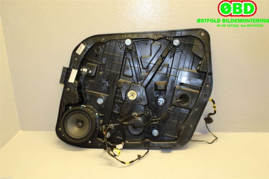 Ruteheis til Kia Soul 2014-2019 (Type II)  (KIA|82481B2010|)