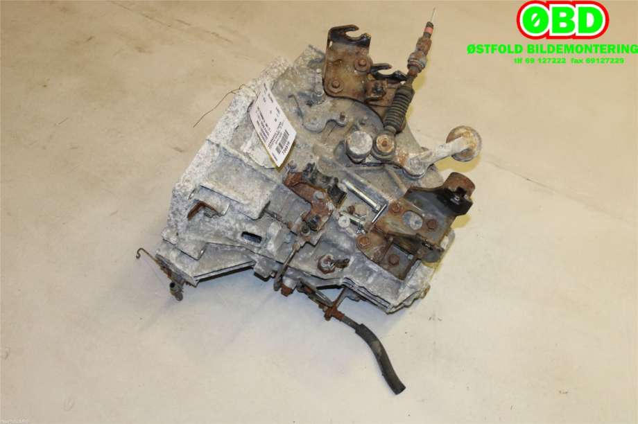 Girkasse manuell 6-trinn til Toyota Verso-S 2011-2015 (COMBI) (COMBI) (TOYOTA|3030052821|)