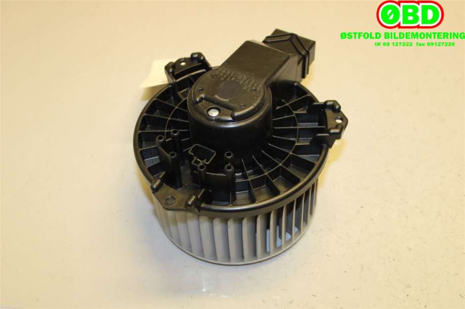 Varmeapparat motor til Suzuki Swift 2011-2017  (SUZUKI|74250-71LA0|)