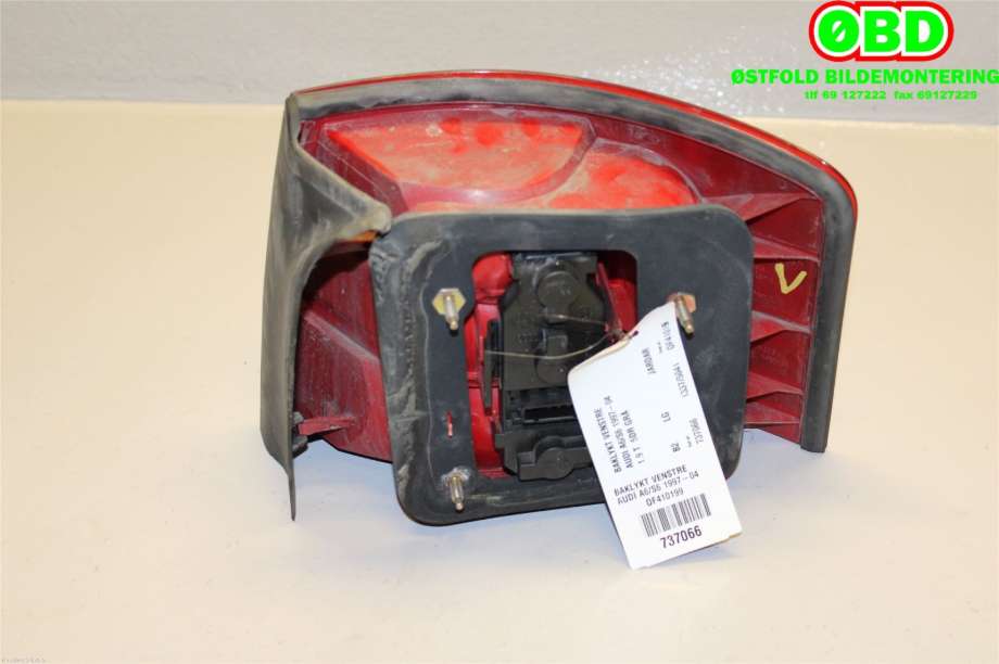 Baklykt venstre til Audi A6 1997-2001 (Type II, Fase 1) (C5) (C5) (AUDI|4B9 945 095 D||4B9945095D)