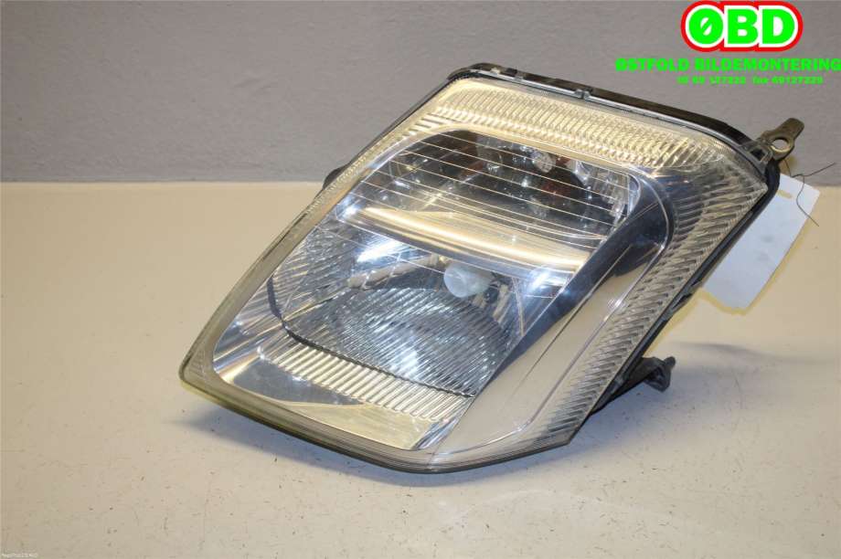 Frontlykt venstre halogen til Citroën C2, 2003-2008 (CITROEN|6208 70)