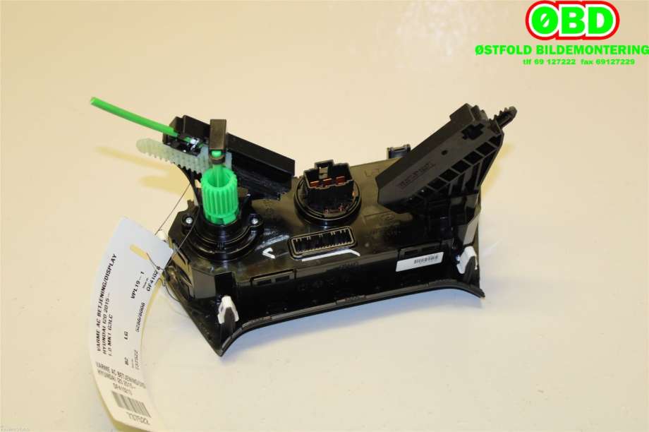 Varmeapparat betjening til Hyundai i20 2015-2020 (Type II)  (HYUNDAI|97250C8110RDR||97250C8110)