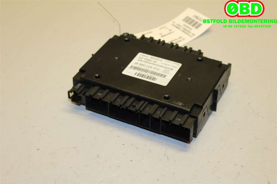 Styreenhet comfort (BCM) til VW Touareg 2003-2007 (Type I, Fase 1)  (VOLKSWAGEN|7L6 937 049 N||7L6937049M)