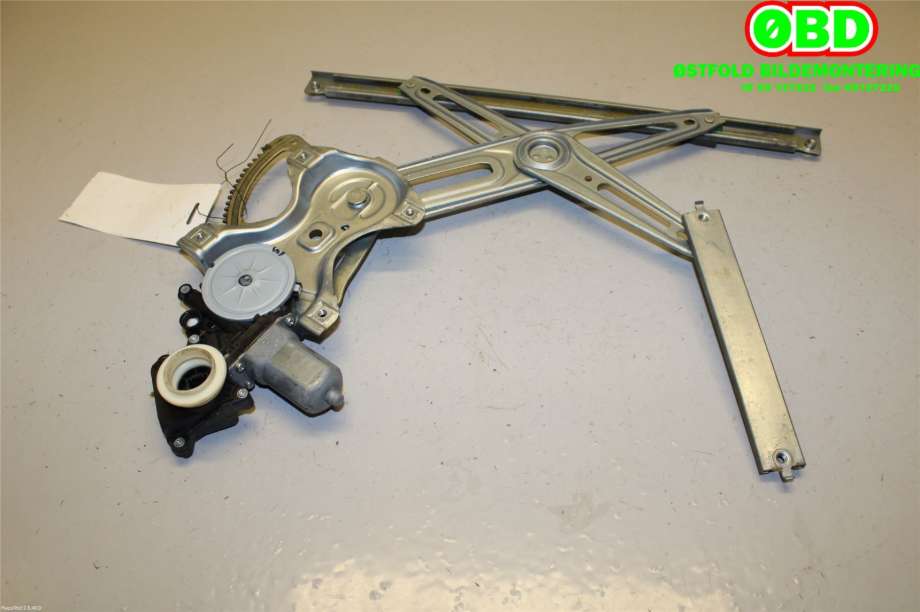 Ruteheis venstre foran til Toyota Auris 2010-2012 (Type I, Fase 2) (TOYOTA|6982002330|)