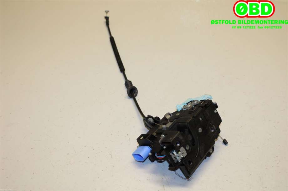 Låsekasse høyre bak til Škoda Octavia 2009-2013 (Type II, Fase 2) (SKODA|7L0 839 016 D||7L0839016D)