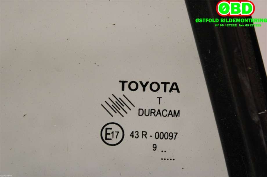 Diverse deler til Toyota Verso 2009-2016 (Type III)  (TOYOTA|681240F010|)