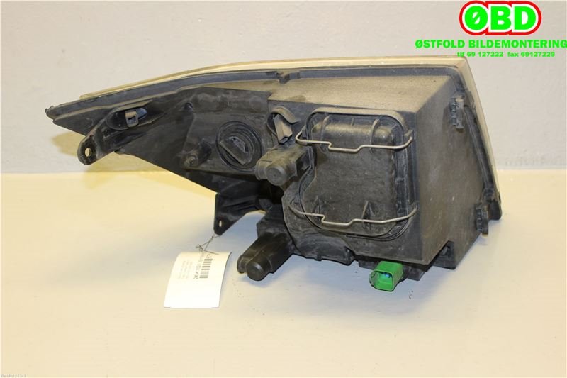 Frontlykt høyre halogen til Ford Transit 2006-2013  (FORD|1714642|)