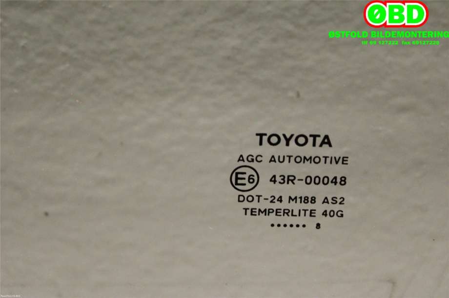 Siderute venstre bak til Toyota Yaris 2014-2020 (Type III, Fase 2)  (TOYOTA|681400D200|)