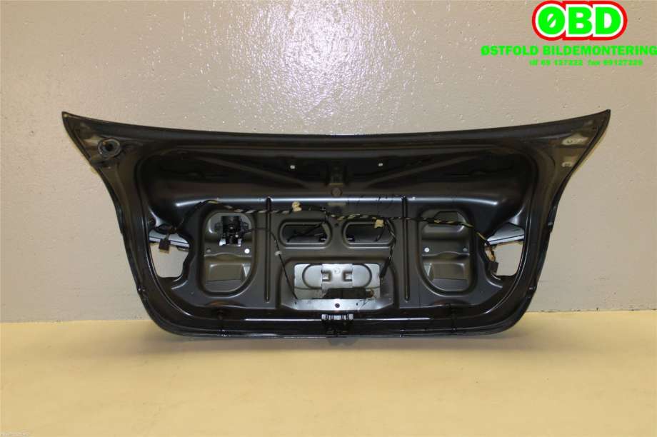 Bakluke sedan til BMW 3-Serie 2005-2011 (E90/E91/E92/E93) (E90/E91/E92/E93) (BMW|41 62 7 209 701|)