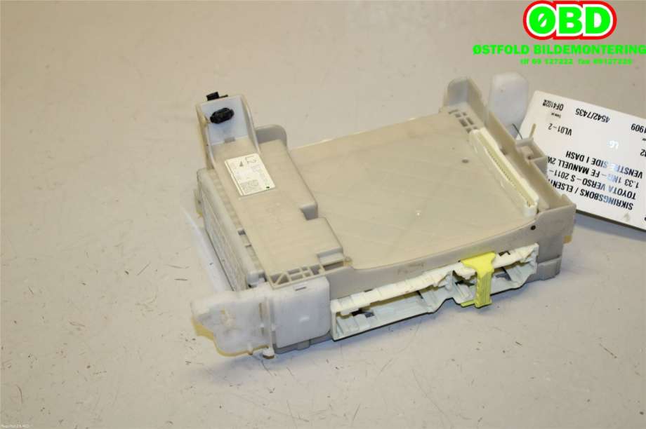 Sikringsboks til Toyota Verso-S 2011-2015 (COMBI) (COMBI) (TOYOTA|8273052L70||8273052L70C)