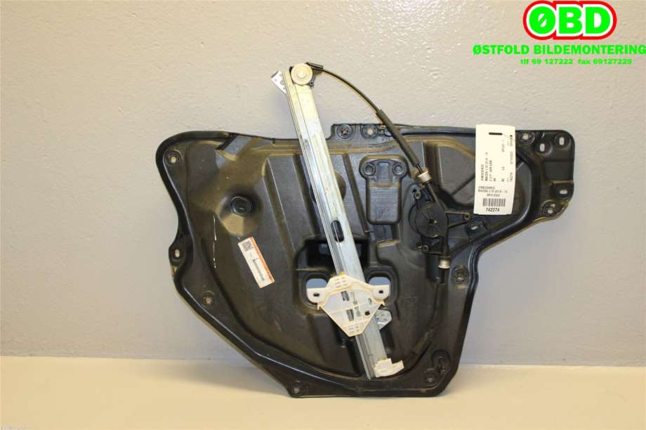 Ruteheis til Mazda 3 2013-2016 (Type III, Fase 1)  (MAZDA|BHN958590|)