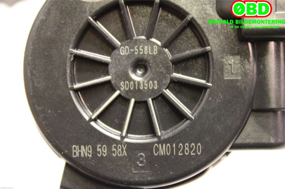 Ruteheis venstre foran til Mazda 3 2013-2016 (Type III, Fase 1)  (MAZDA|BHN95958X|)
