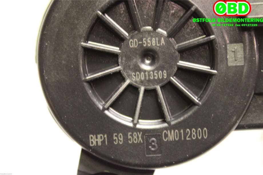 Ruteheis venstre bak til Mazda 3 2013-2016 (Type III, Fase 1)  (MAZDA|BHP15958X|)