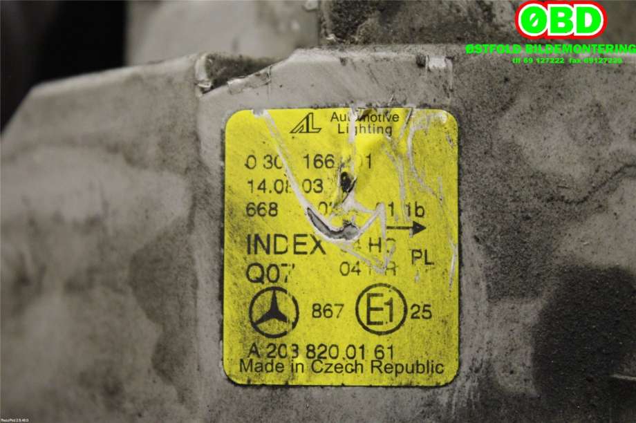 Frontlykt venstre halogen til Mercedes C-Klasse 2004-2007 (Fase 2) (W203) (W203) (MERCEDES|A 203 820 01 61||2038200161)