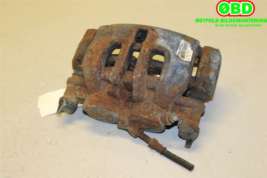 Bremsecaliper venstre foran til Mercedes Vito 2014-->> (W447) (W447) (MERCEDES|A 447 420 00 83|A 447 420 84 00|)