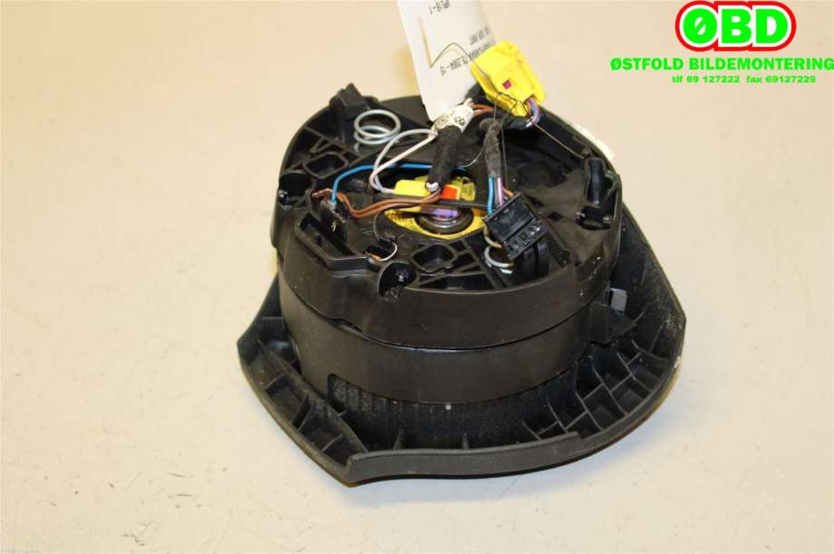 Airbag rattpute til VW Transporter / Caravelle 2009-2015 (Fase 2) (T5) (T5) (VOLKSWAGEN|7E0 880 201 AT||7E0880201S)