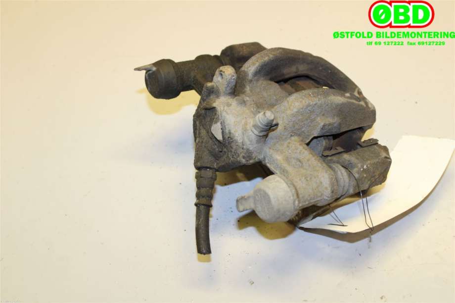 Bremsecaliper venstre bak til Mercedes Vito 2014-->> (W447) (W447) (MERCEDES|A 447 420 06 83|A 447 420 80 00|)