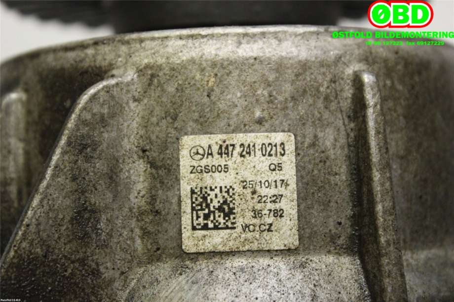 Motorfeste til Mercedes Vito 2014-->> (W447) (W447) (MERCEDES|A 447 241 02 13||4472410213)