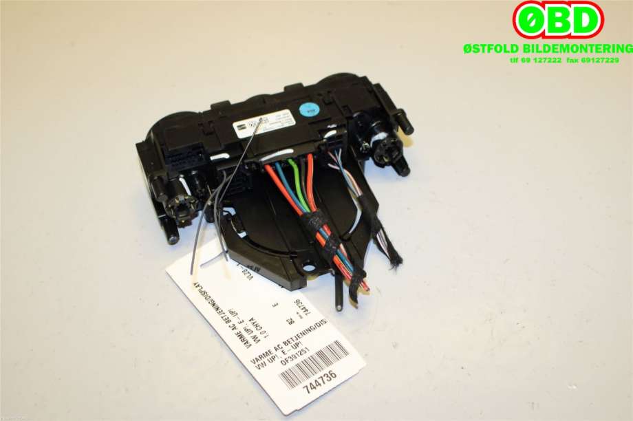 Varmeapparat betjening til VW E-Up 2013-2019  (VOLKSWAGEN|1S0 820 045 S||1S0820045S)