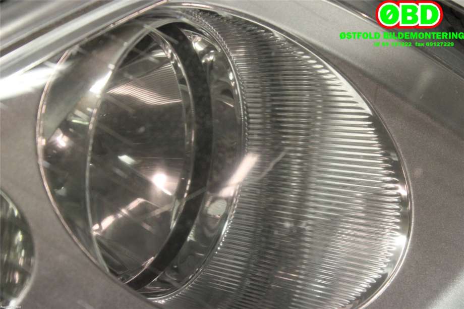 Frontlykt høyre halogen til VW Touran 2003-2006 (Type I, Fase 1)  (VOLKSWAGEN|1T0 941 006 R||1T0941006D)