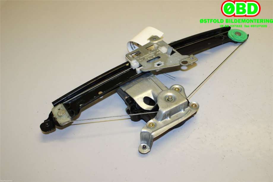 Ruteheis venstre bak til Volvo V70 2000-2004 (Type II, Fase 1)  (VOLVO|31253719|)