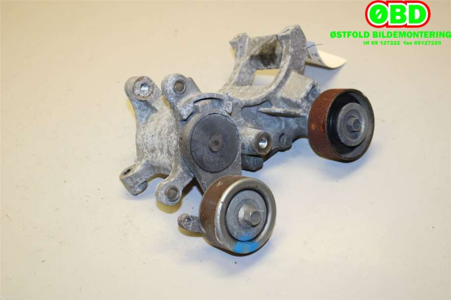 Dynamobrakett til Toyota Land Cruiser 150 2010-2013 (Fase 1)