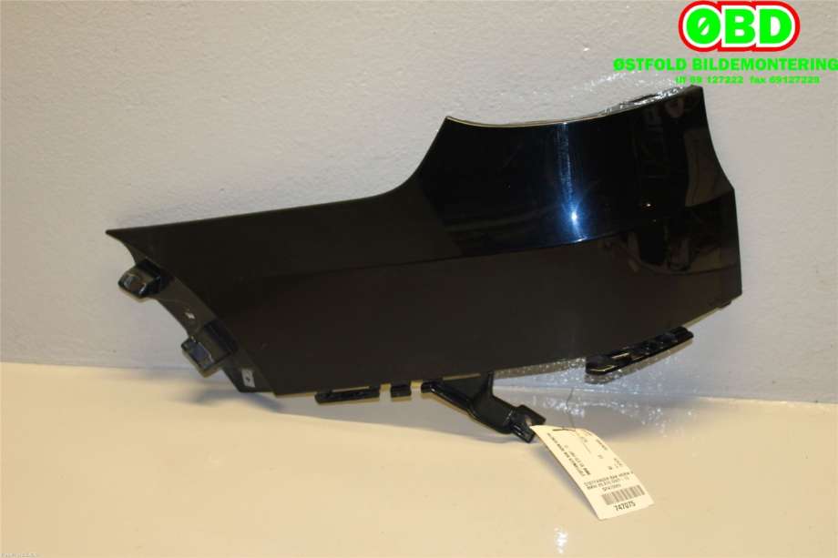 Diverse deler til BMW X5 2007-2013 (E70) (E70) (BMW|51 12 7 179 021|)
