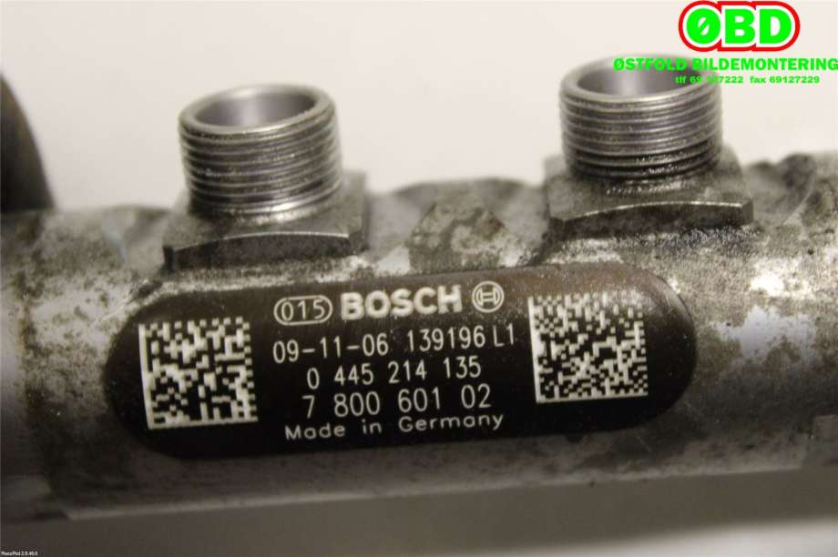 Dyseskinne (fuelrail) til BMW 5-Serie 2010-2017 (F10/F11) (F10/F11) (|0445214135|7800601)