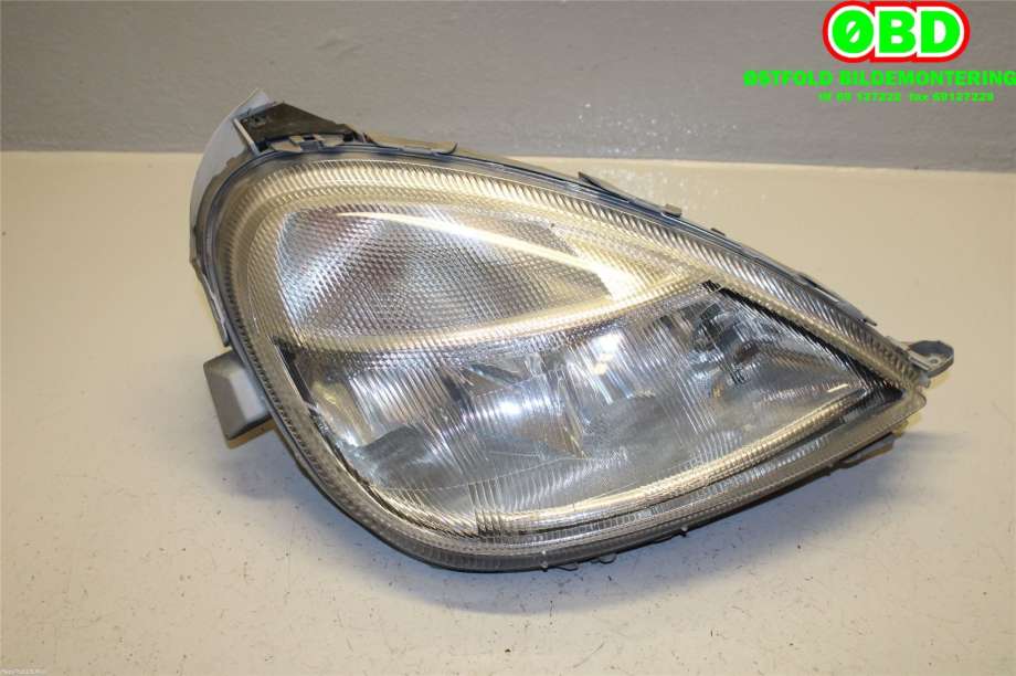 Frontlykt høyre halogen til Mercedes A-Klasse 1998-2004 (W168) (W168) (MERCEDES|A 168 820 10 61||1688201061)
