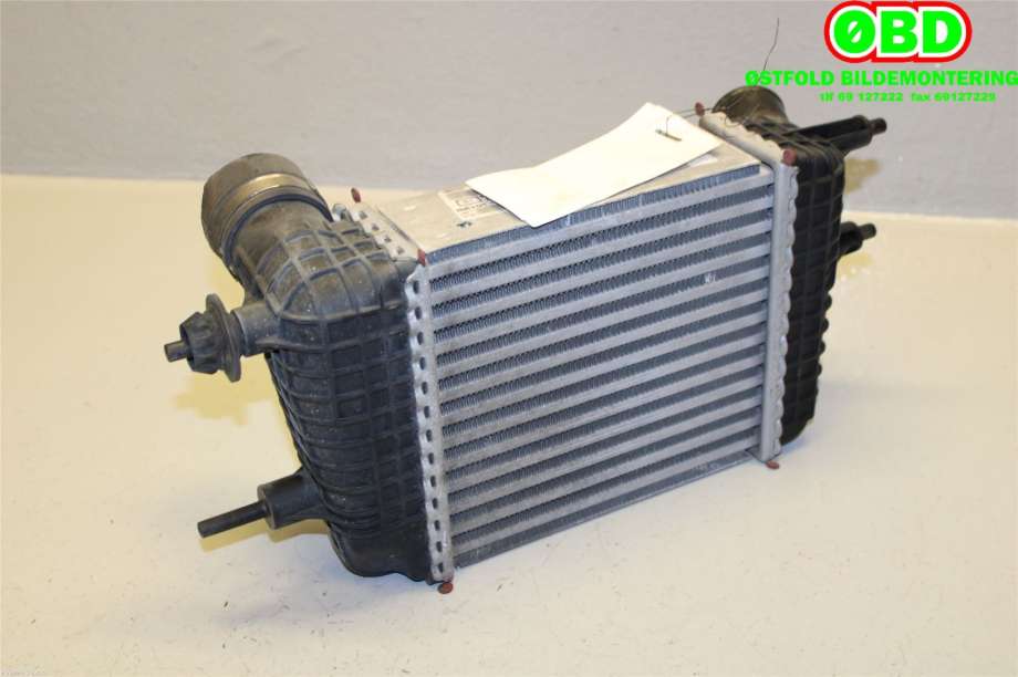 Intercooler til Nissan Note 2013-2017 (Type II)  (NISSAN|144613HD0C|)