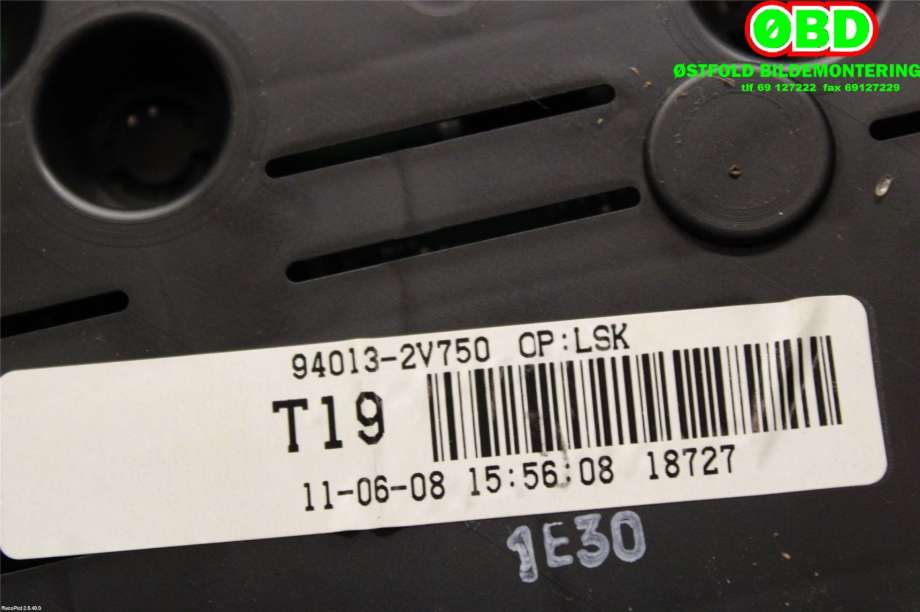 Instrumentpanel til Hyundai Veloster 2011-2015  (HYUNDAI|940132V750RDR||940132V750)