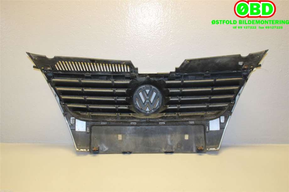 Grill til VW Passat 2005-2010 (B6) (B6) (VOLKSWAGEN|3C0 853 651 AD|)