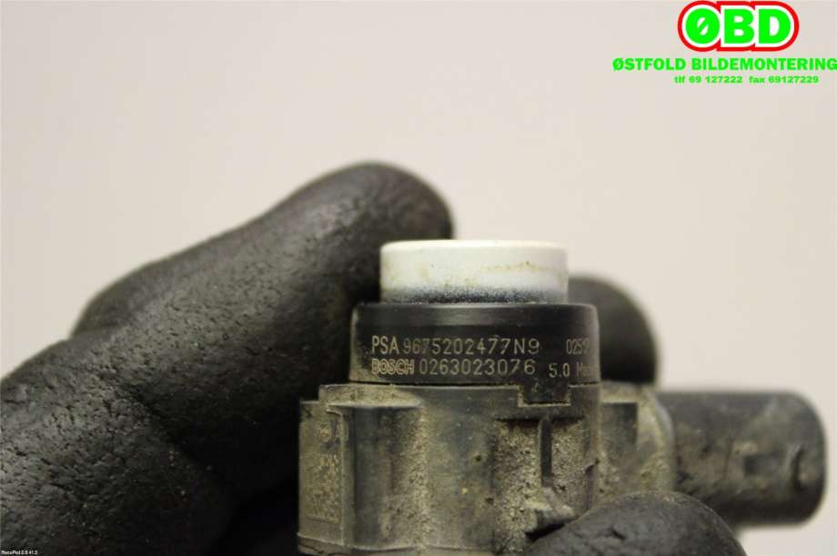 Parkeringssensor foran til Peugeot 308 2013-2021 (Type II)  (PEUGEOT|1608321780||9675202477N9)