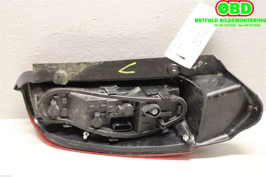 Baklykt venstre til Mitsubishi Colt 2009-2013 (Type VII, Fase 2) (MITSUBISHI|8330A701|)