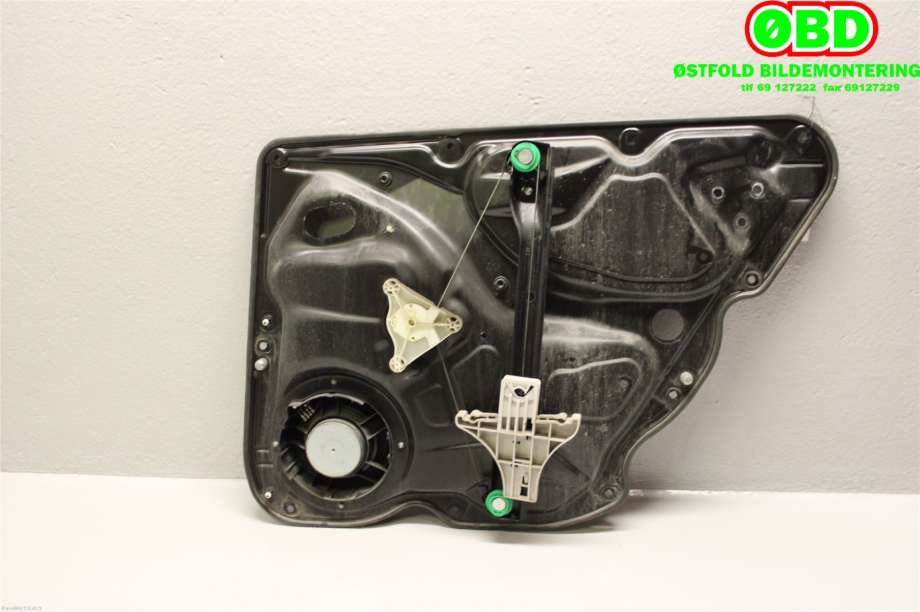 Ruteheis venstre bak til VW Passat 2005-2010 (B6) (B6) (VOLKSWAGEN|3C9 839 461 L|)