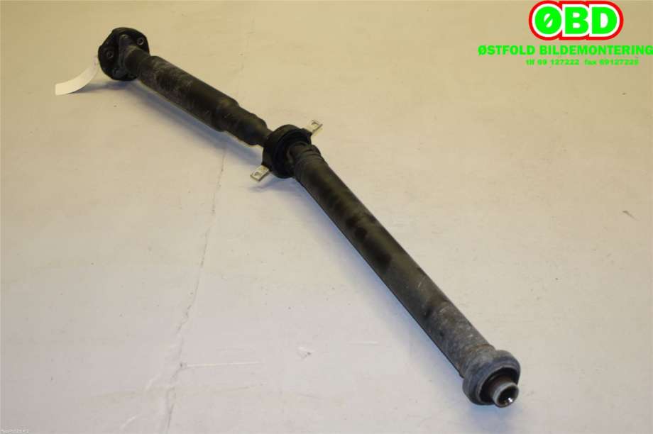 Mellomaksel til BMW X5 2013-2018 (F15) (F15) (BMW|26 10 7 636 785|)