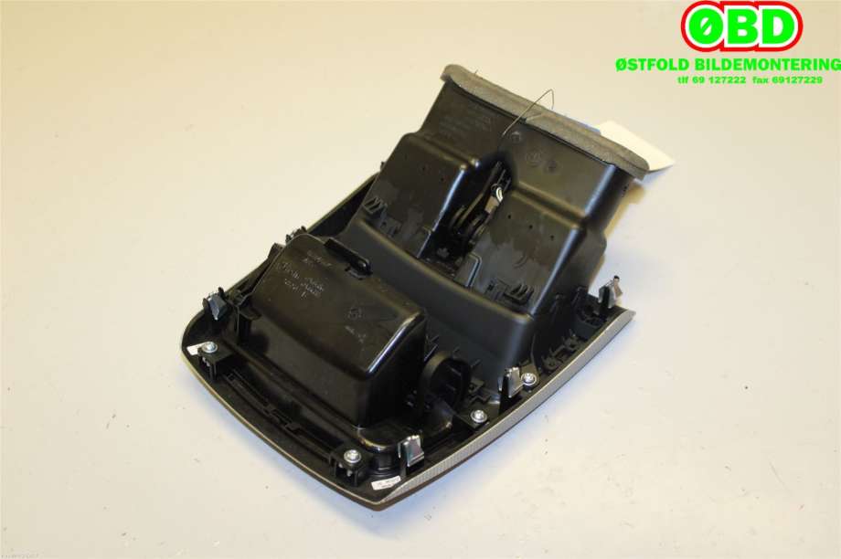 Diverse deler til BMW 3-Serie 2005-2011 (E90/E91/E92/E93) (E90/E91/E92/E93) (BMW|64 22 9 131 842|)
