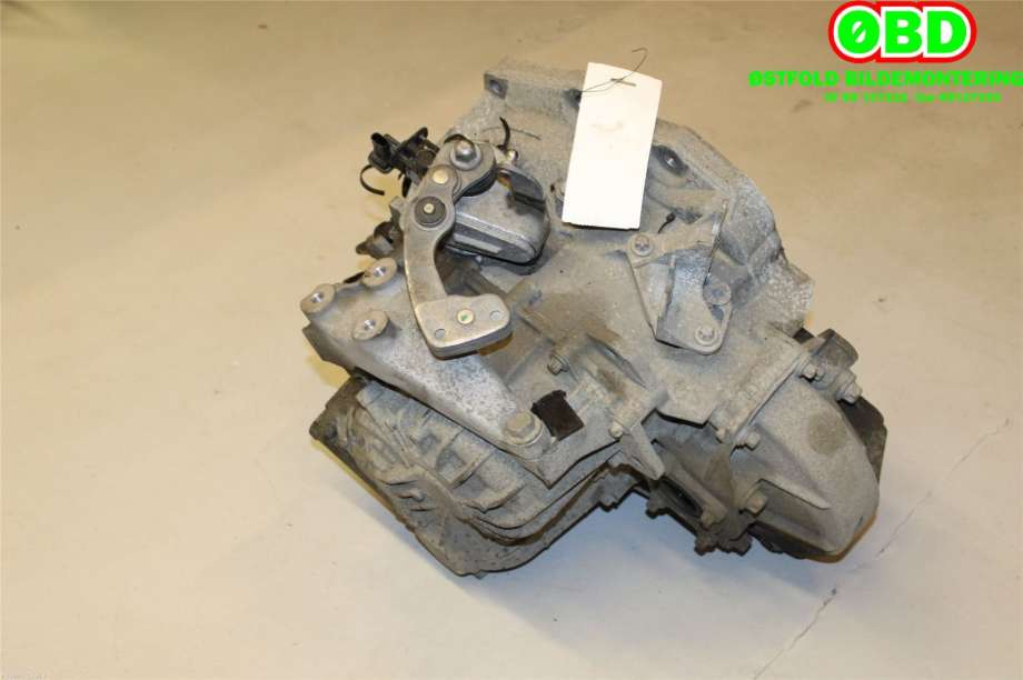 Girkasse manuell 6-trinn til Opel Astra J 2010-2015  (OPEL|55584364|5700583|)