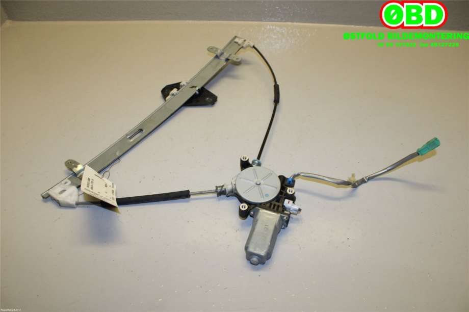 Ruteheis høyre foran til Honda CR-V 2002-2006 (Type II) (HONDA|72210S9AA03|)