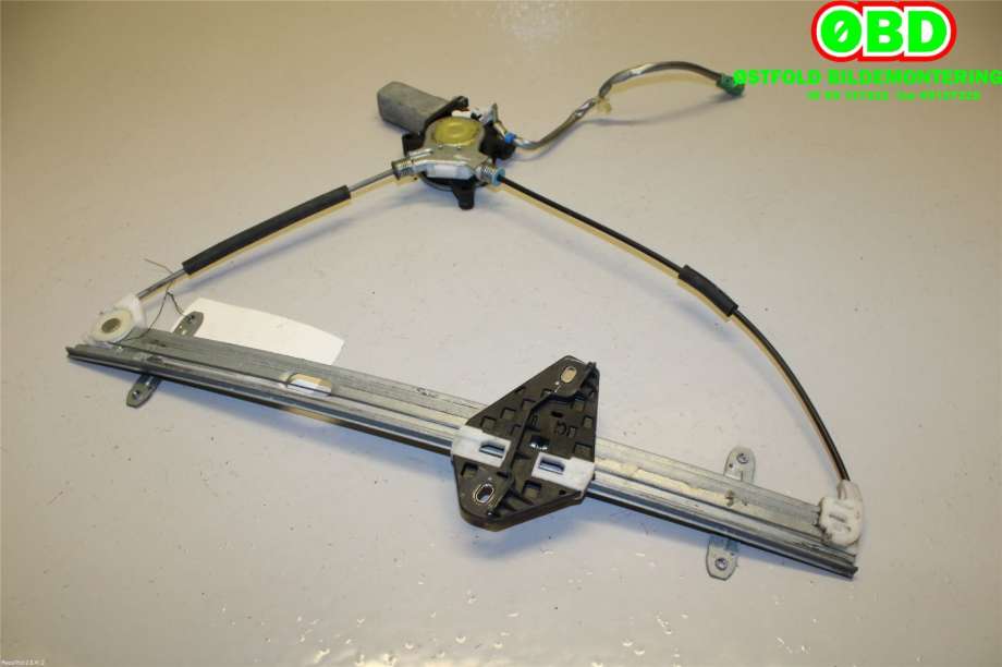 Ruteheis høyre foran til Honda CR-V 2002-2006 (Type II) (HONDA|72210S9AA03|)