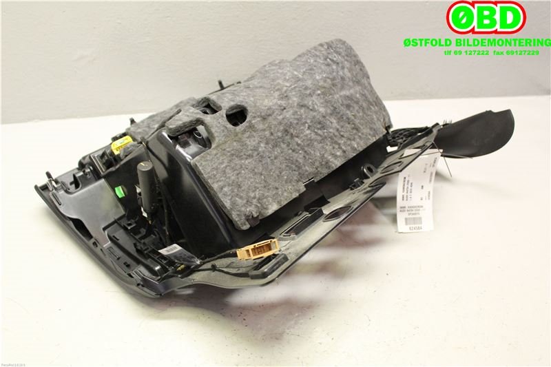 Hanskerom til Audi A4 2007-2014 (Type IV) (B8) (B8) (AUDI|8K1857104B|)
